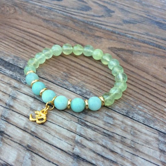 Prehnite bracelet with Om charm, Amazonite, healing bracelet - Picture 4 of 10